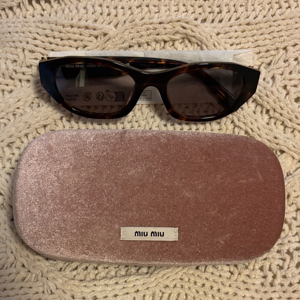 Miu Miu Brown Sunglasses with Pink Case- never worn